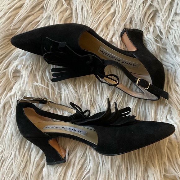 Anne Klein Vintage Black Suede Leather Fringe Tassel Pointed Toe Heels Size 7N - Picture 1 of 11